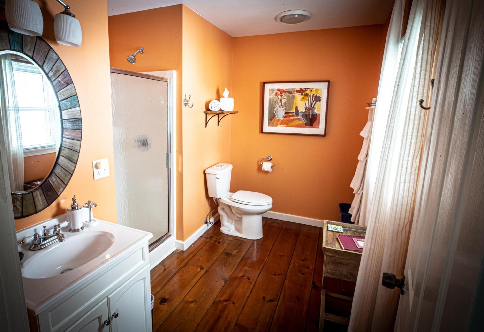 Twin Oaks Inn Саугатук Екстериор снимка