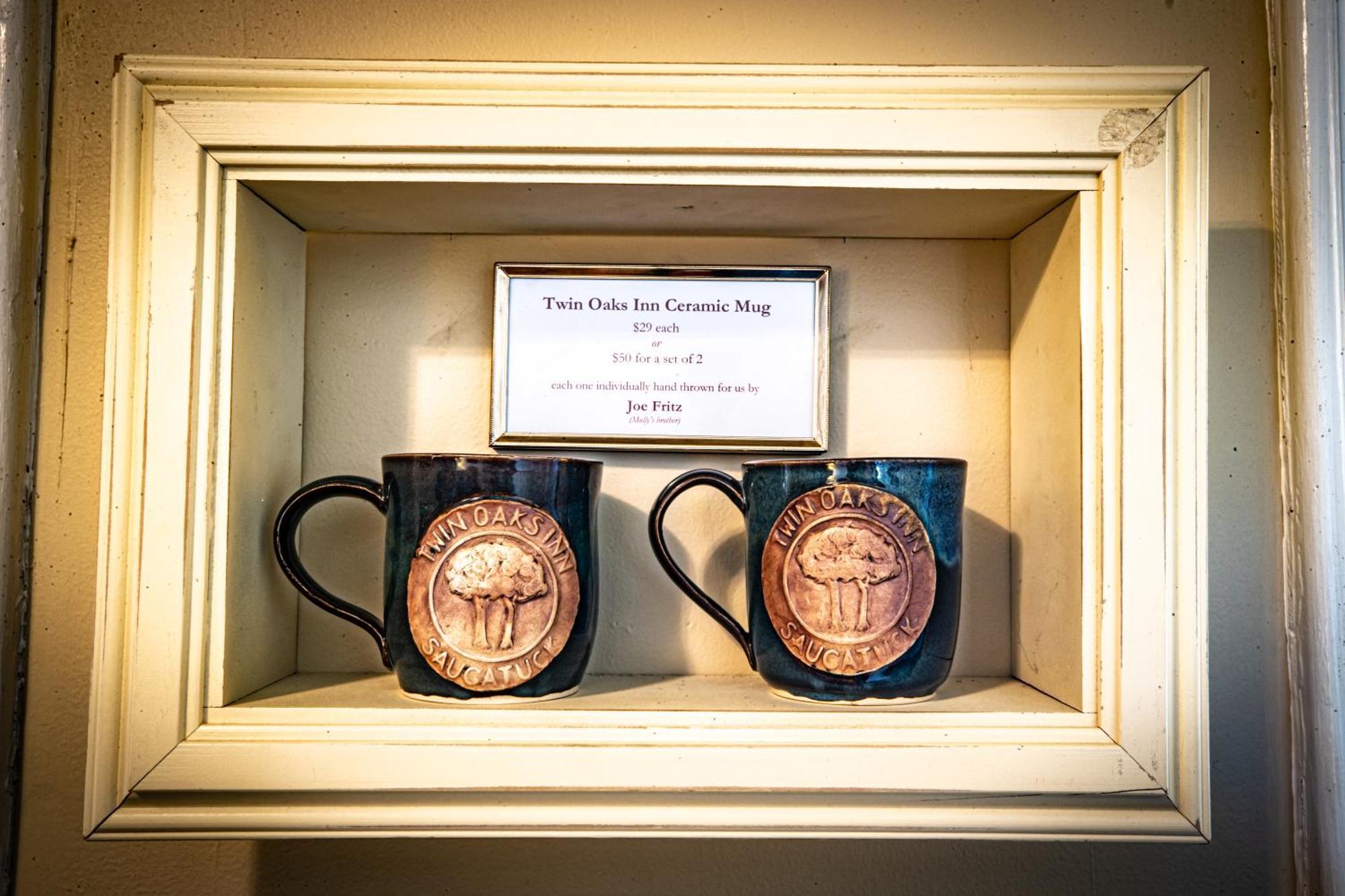 Twin Oaks Inn Саугатук Екстериор снимка